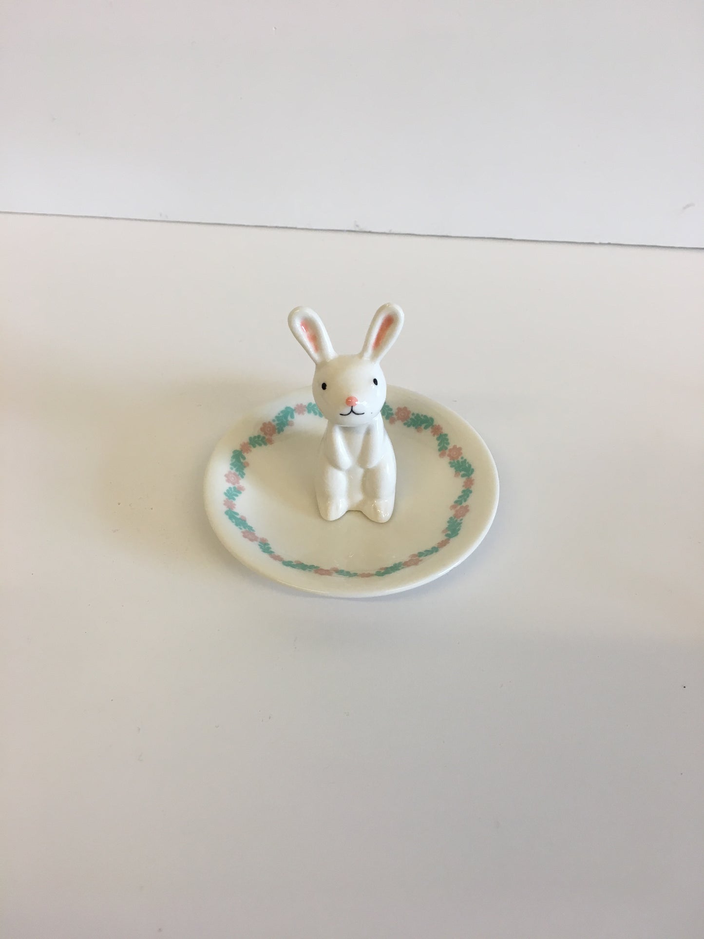 Jewelry Everydays Mein Ort Rabbit Dish design