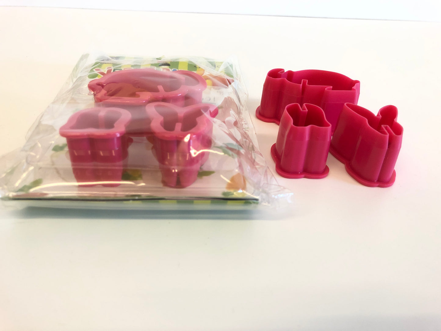 Vegetable Toy - Rabbit Shape 3D vegetable cutter mould PINK