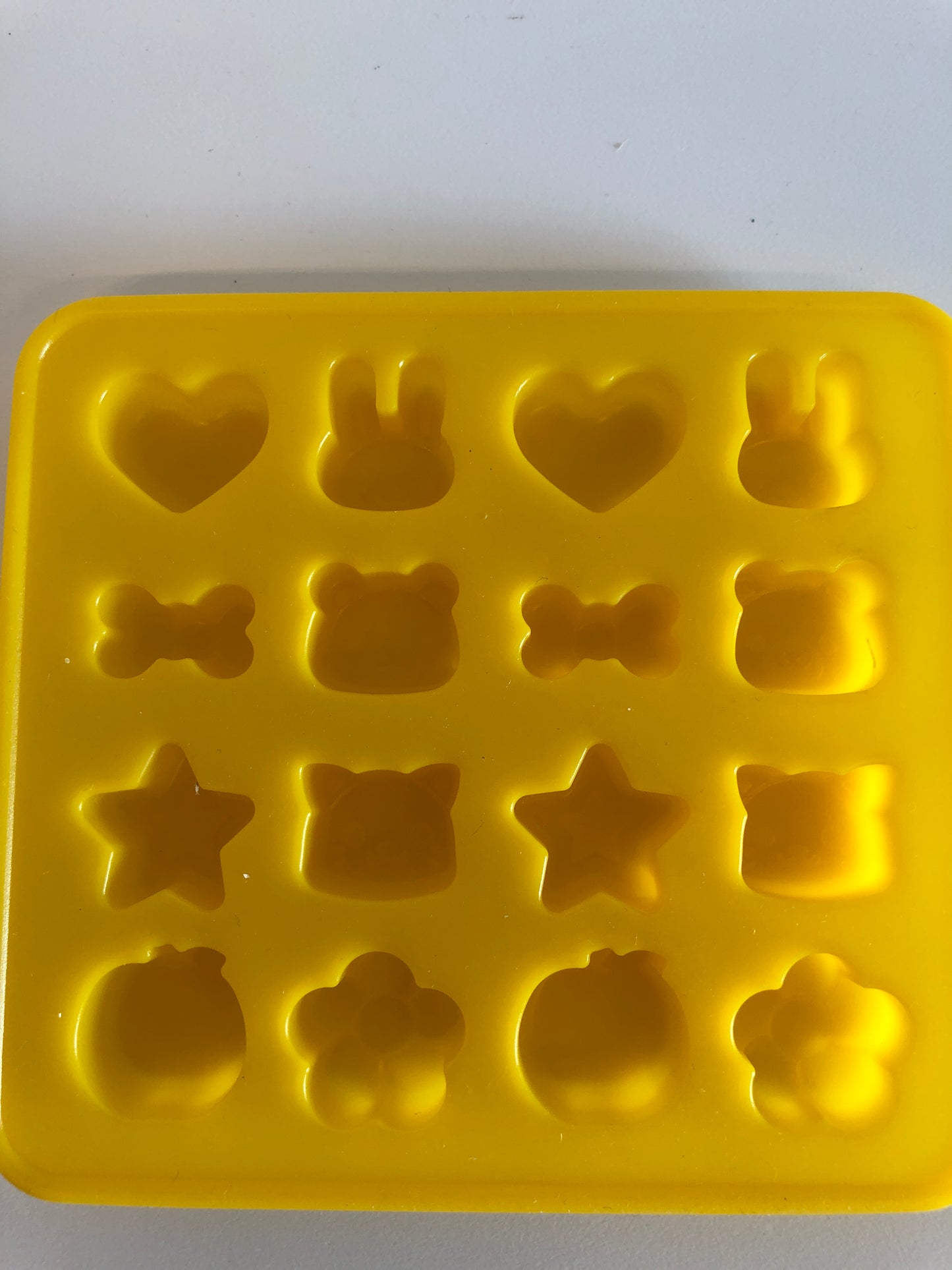 Silicon animal gummy candy mould YELLOW